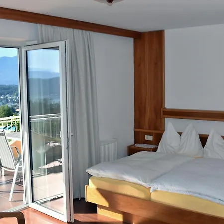 Claudia 4* Velden am Woerthersee