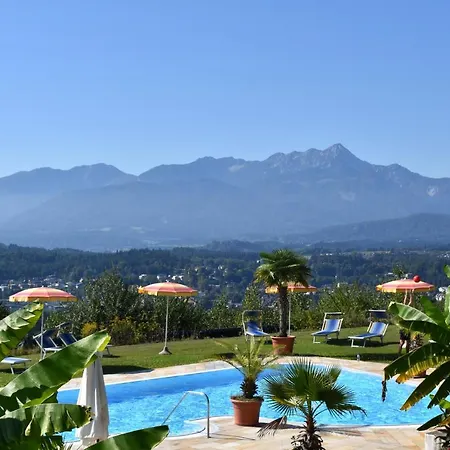 Claudia Aparthotel 4*