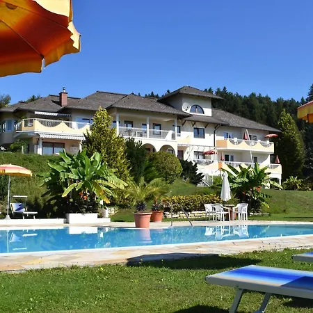 Claudia Velden am Woerthersee