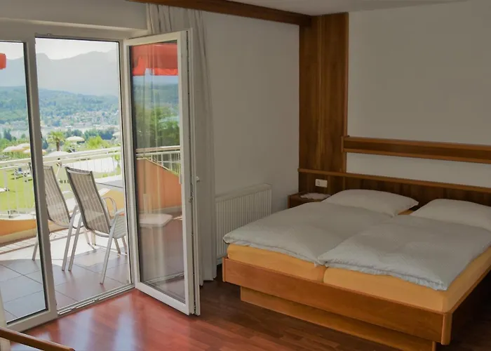 Hotel apartamentowy Claudia 4*